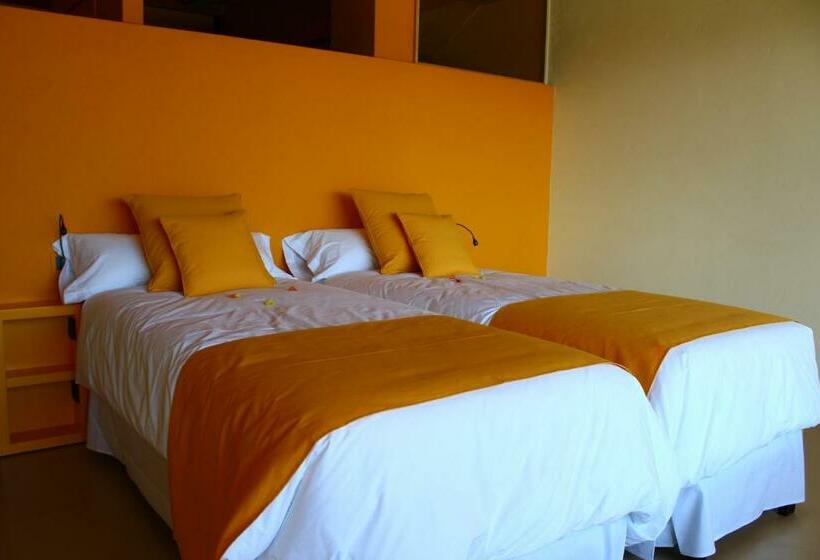 Quarto standart com terraça, Mas Ravetllat