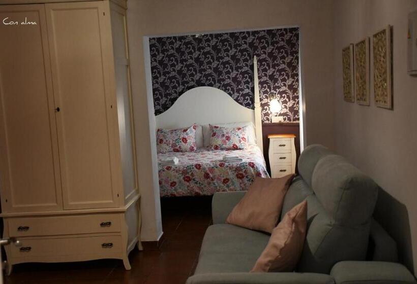 Номер Стандарт Трехместный, Hostal El Puerto Boutique