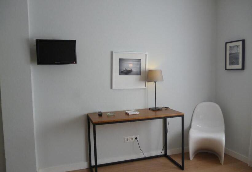 Quarto Familiar, Hostal Las Cumbres