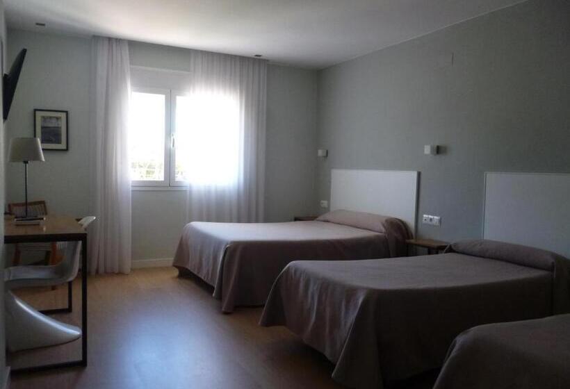 اتاق خانوادگی, Hostal Las Cumbres