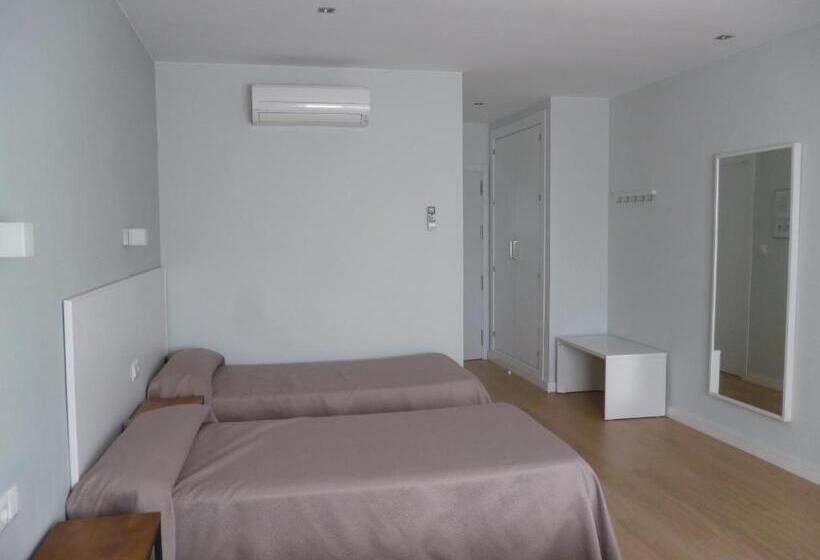 Quarto Familiar, Hostal Las Cumbres