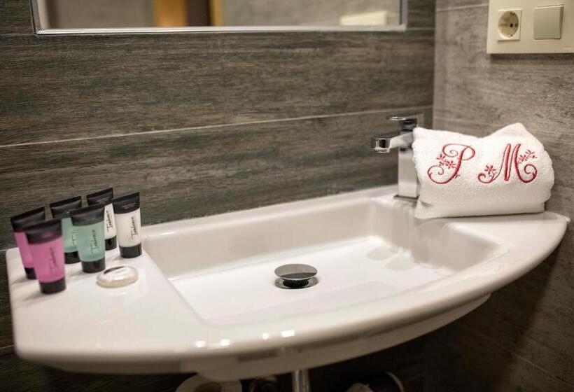 标准三人间, Hostal Maribel