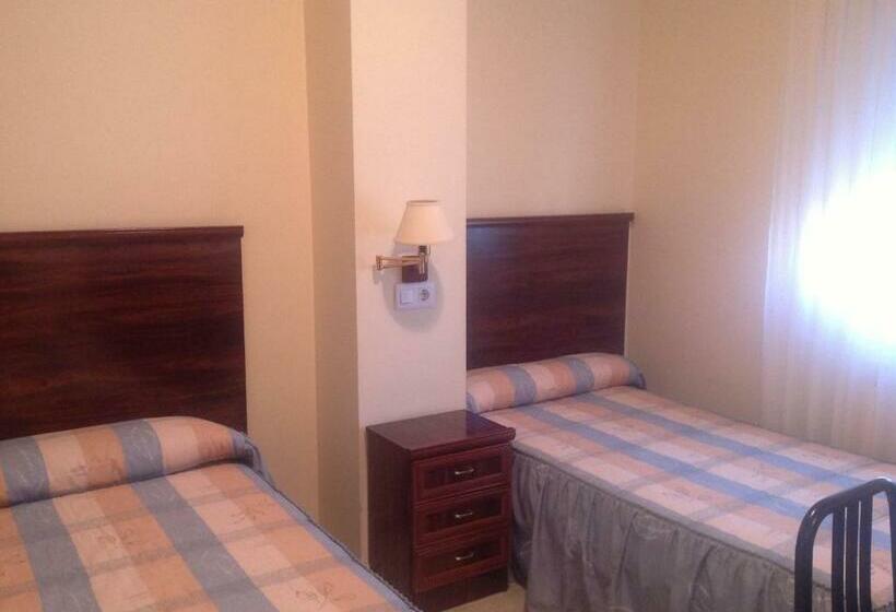 Номер Стандарт, Hostal San Froilan