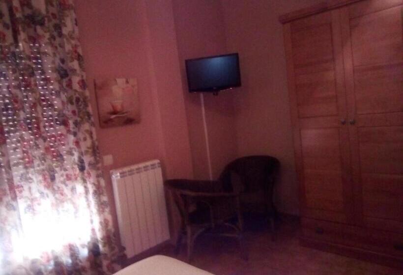 スタンダードルーム, Hostal Sol De La Vega