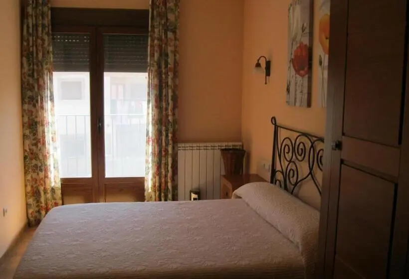 اتاق استاندارد چهار تخته, Hostal Sol De La Vega