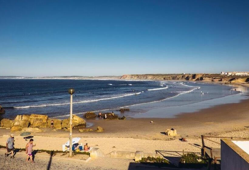 בית, 4 חדרי שינה, Balili Surf House