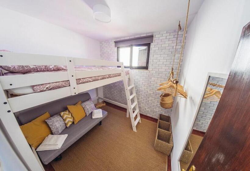 Дом 4 Спальни, Balili Surf House