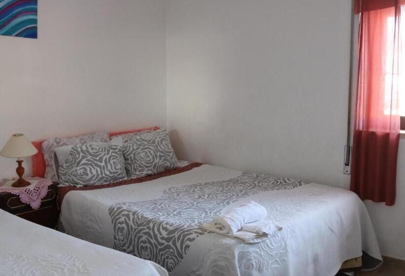 اتاق استاندارد سه نفره, Casa Romão