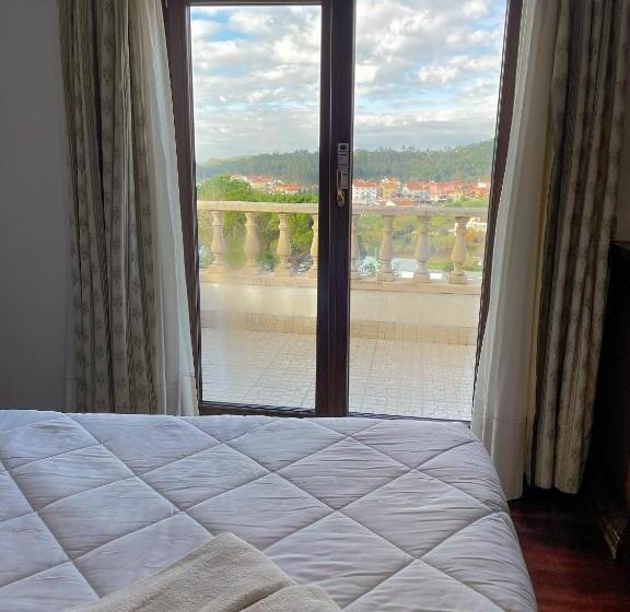 سوئیت با وان آب گرم, Jantesta Guest House