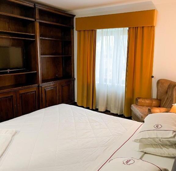 سوییت, Jantesta Guest House