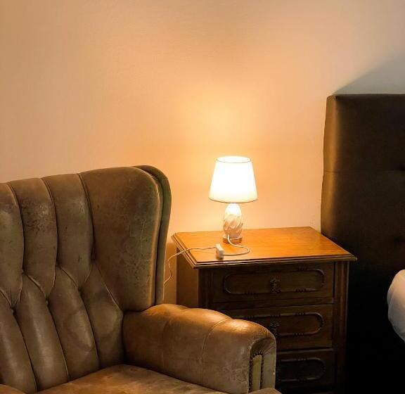 سوییت, Jantesta Guest House