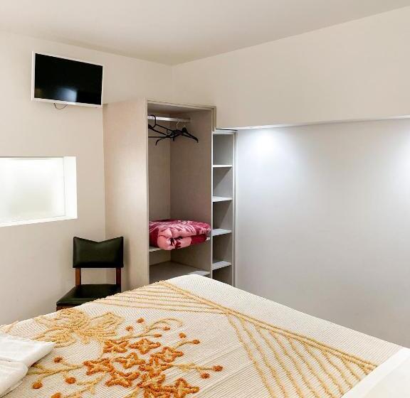 اتاق استاندارد با چشمانداز استخر, Jantesta Guest House