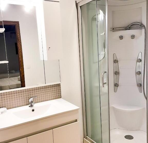 اتاق سوپریور سه تخته, Jantesta Guest House