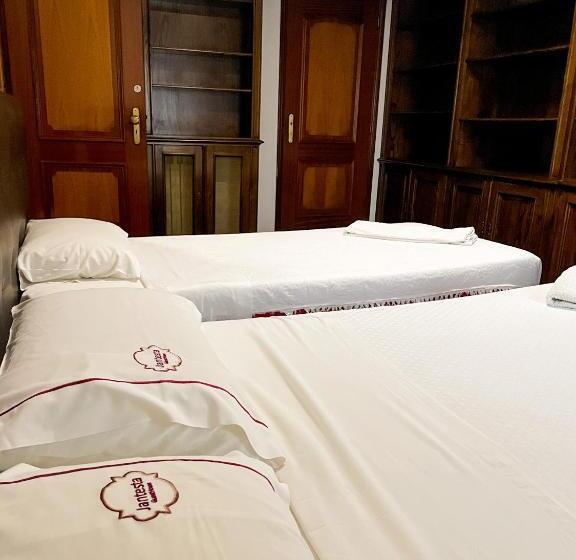 سوییت, Jantesta Guest House