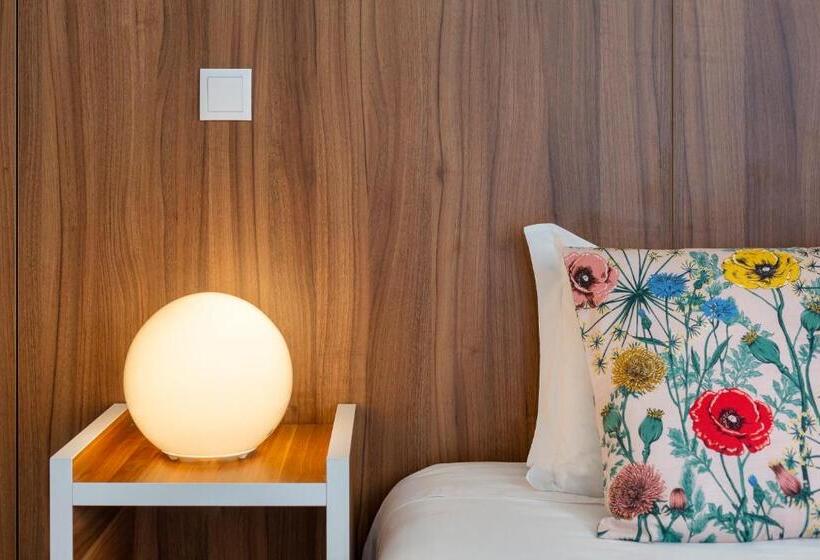 Номер Стандарт, Next Inn