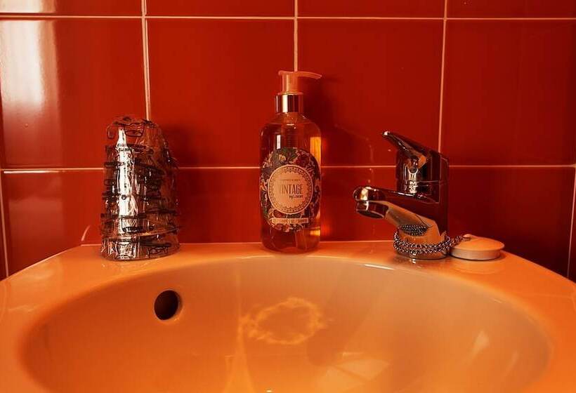 Номер Стандарт Трехместный, Next Inn