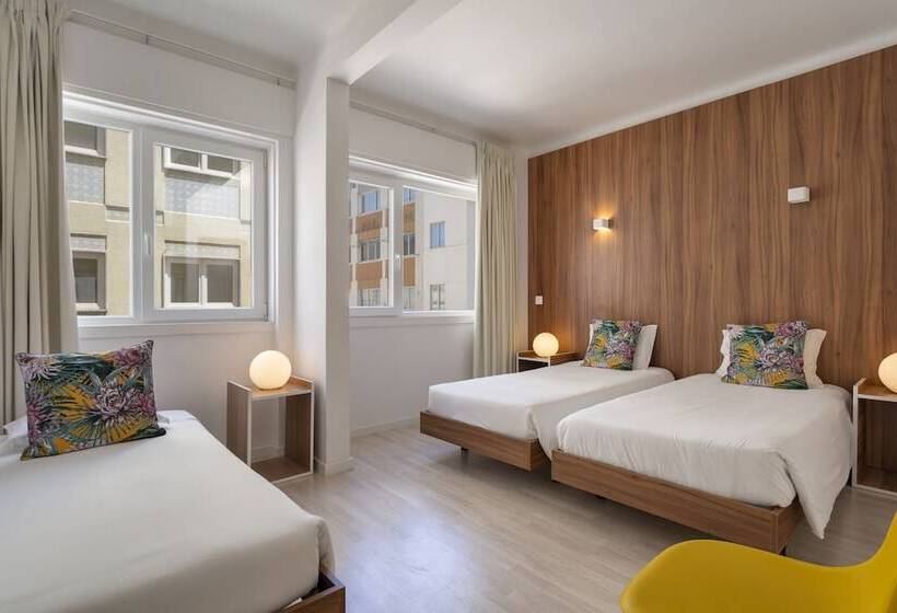 Номер Стандарт Трехместный, Next Inn