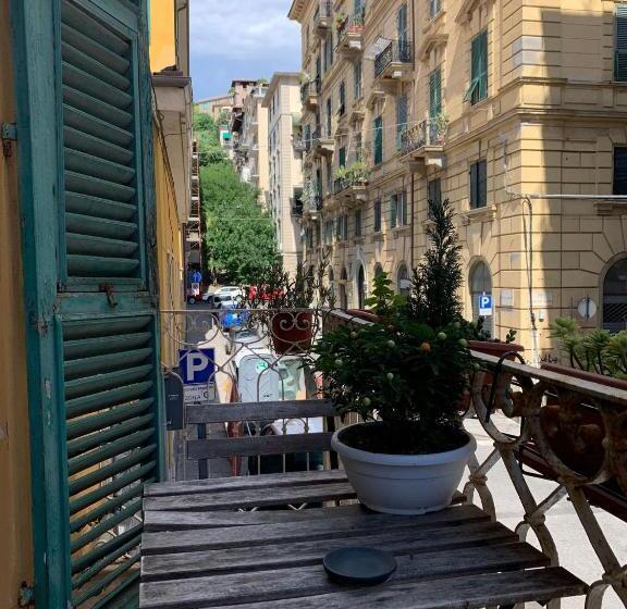 غرفة سوبيريور مزودة بشرفة, La Taverna Del Metallo Rooms