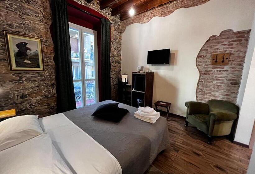 اتاق سوپریور با بالکن, La Taverna Del Metallo Rooms