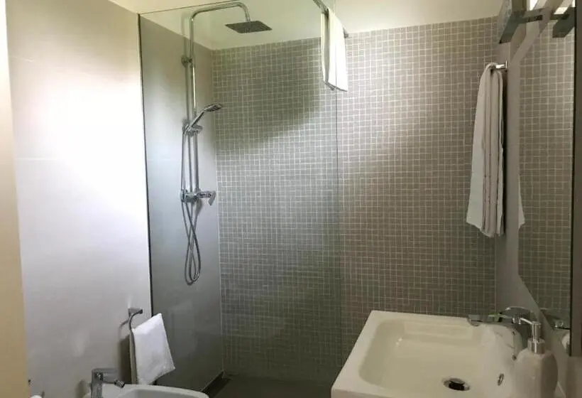 سوییت, Agriturismo La Rinaldina
