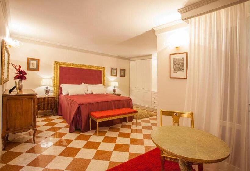 سوییت, Martins Residence De Luxe