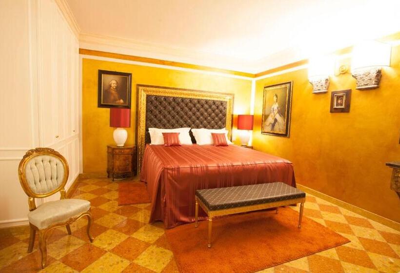 اتاق لوکس, Martins Residence De Luxe