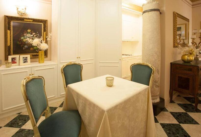 استودیوی استاندارد, Martins Residence De Luxe
