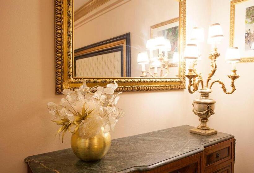 استودیوی استاندارد, Martins Residence De Luxe