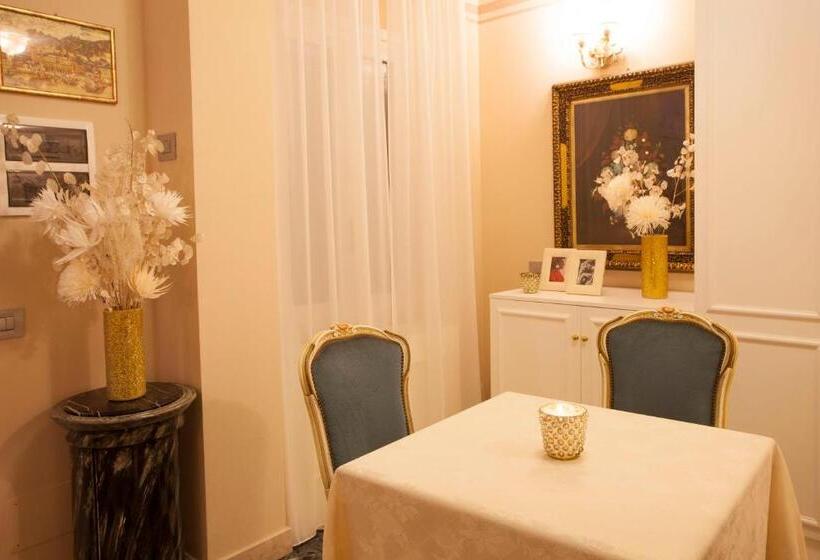 استودیوی استاندارد, Martins Residence De Luxe