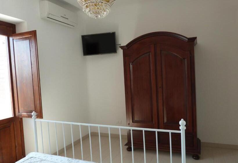 اتاق استاندارد با چشمانداز کوهستان, Country House 3quatrì