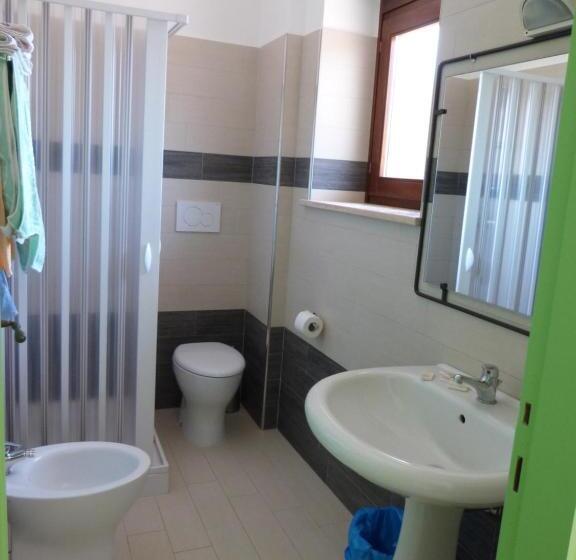 اتاق استاندارد چهار تخته, Country House 3quatrì