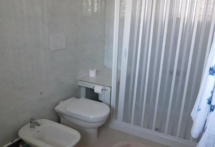 اتاق استاندارد با چشمانداز دریا, Country House 3quatrì