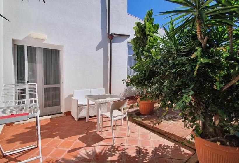 舒适三人间, Arenosu Comfort Country Resort