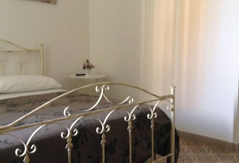 غرفة قياسية, Corte Lo Jucco