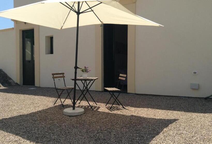 غرفة قياسية مزوَّدة بتراس, Corte Lo Jucco