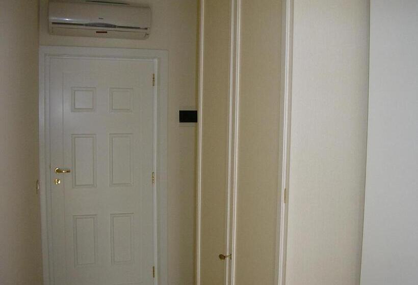 חדר סטנדרט לארבעה, L'airone