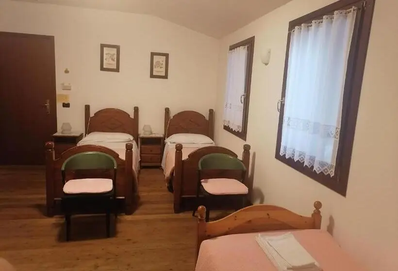 スタンダードトリプルルーム, Agriturismo Il Salice Ridente