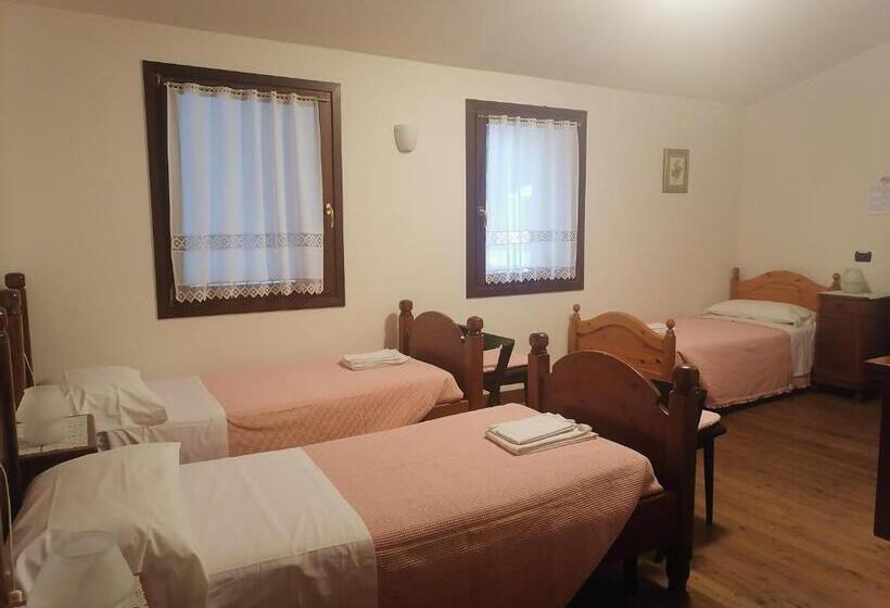 スタンダードトリプルルーム, Agriturismo Il Salice Ridente