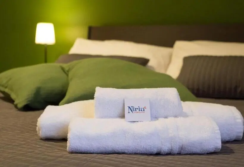 سوئیت 2 خوابه, Niria