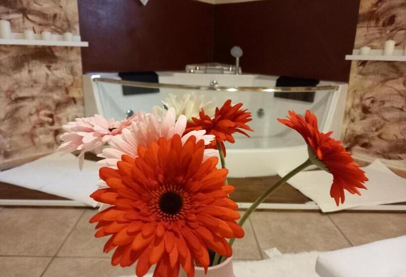 آپارتمان لوکس 1 خوابه, Villa Laura Apartment