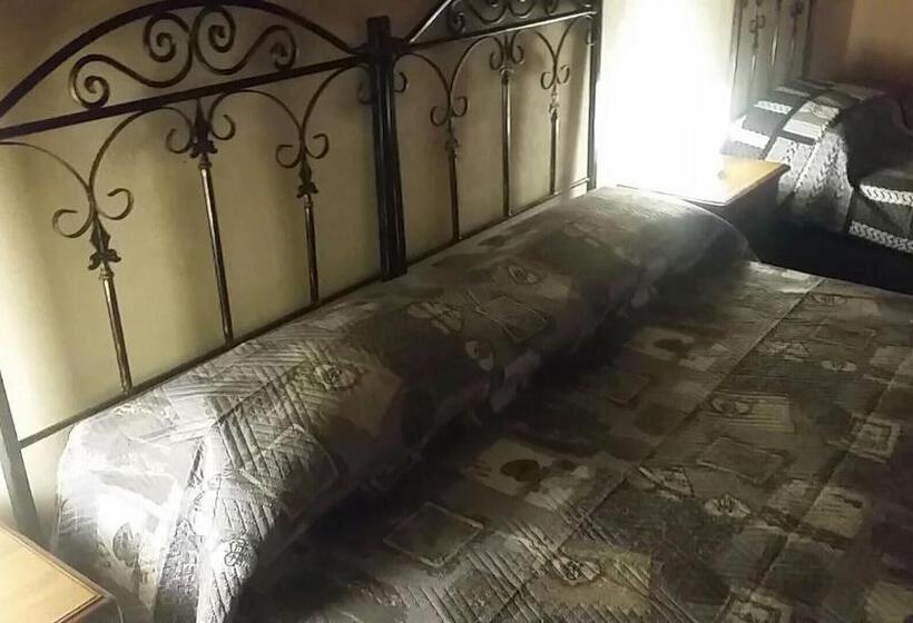 标准三人间, Villa Laura Apartment