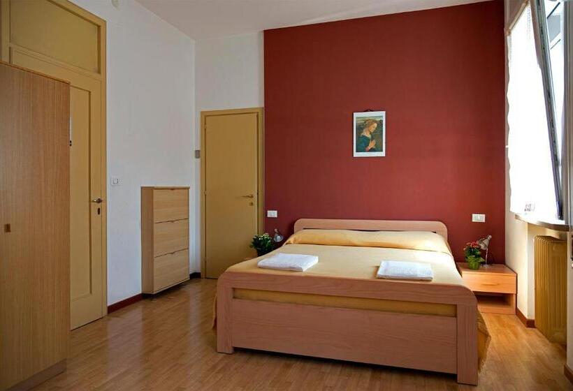 اتاق استاندارد چهار تخته, Centro Della Famiglia