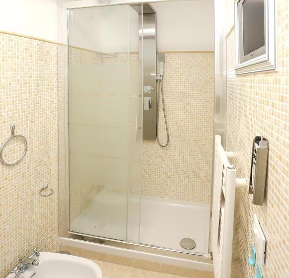 اتاق لوکس, Duomo Palace