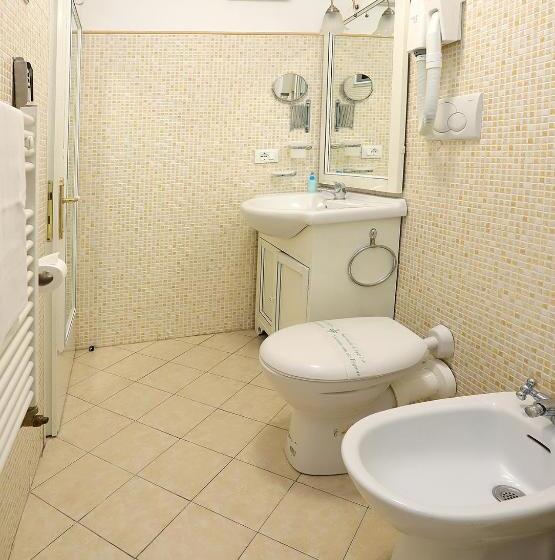 اتاق لوکس, Duomo Palace