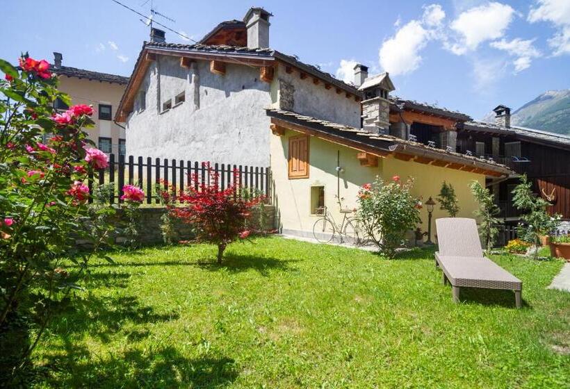 חדר דופלקס, La Grange