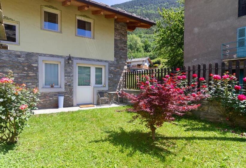 חדר דופלקס, La Grange