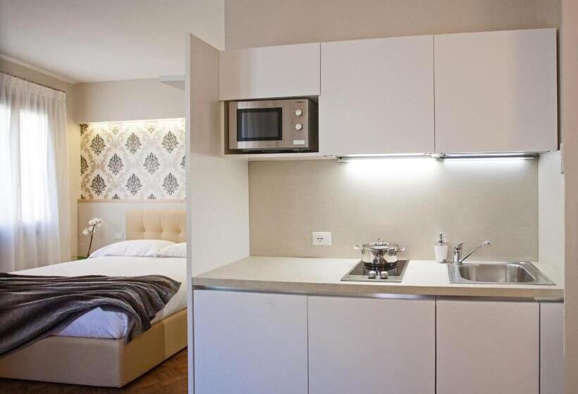 استودیوی استاندارد, Residence Le Casette