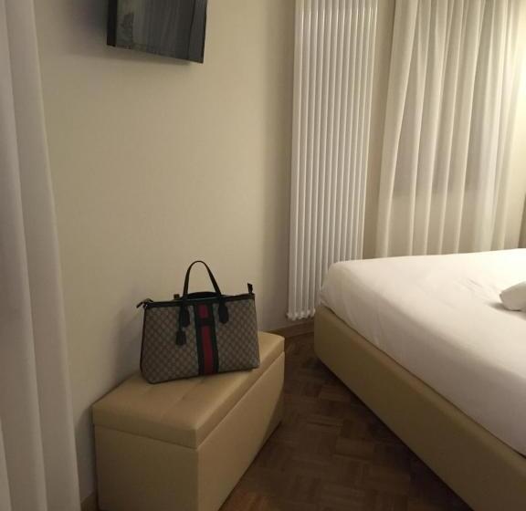 استودیوی استاندارد, Residence Le Casette