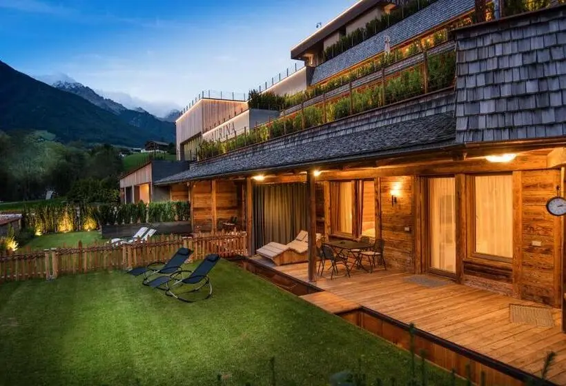 Huoneisto 3 Makuuhuonetta, Aurina Lodges