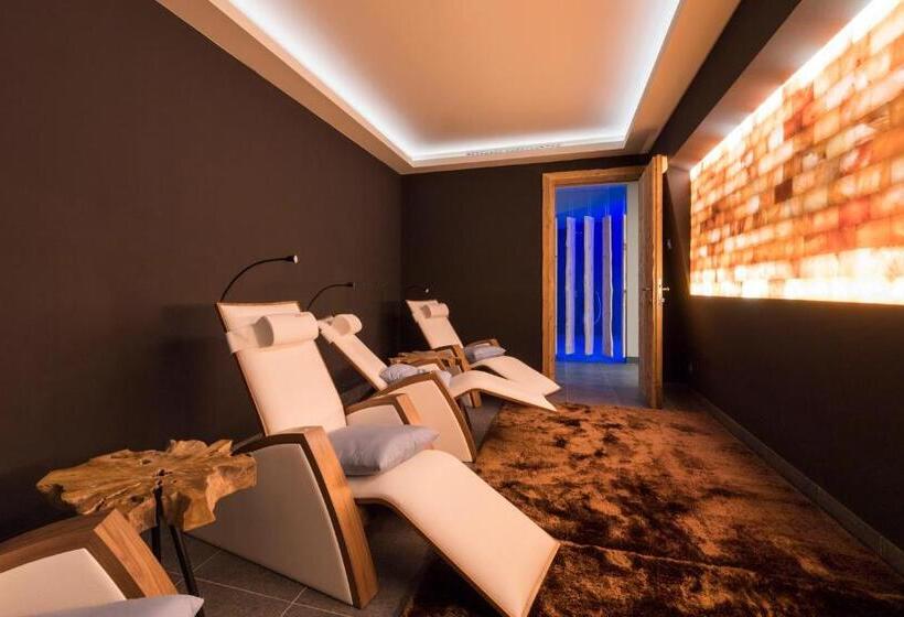 דירת שלושה חדרים, Aurina Lodges